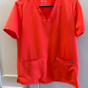 Figs Coral Scrub Top